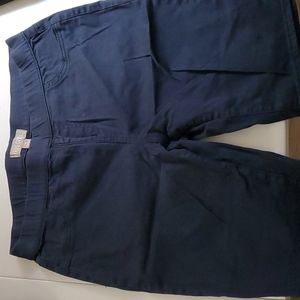 Ladles pull on shorts